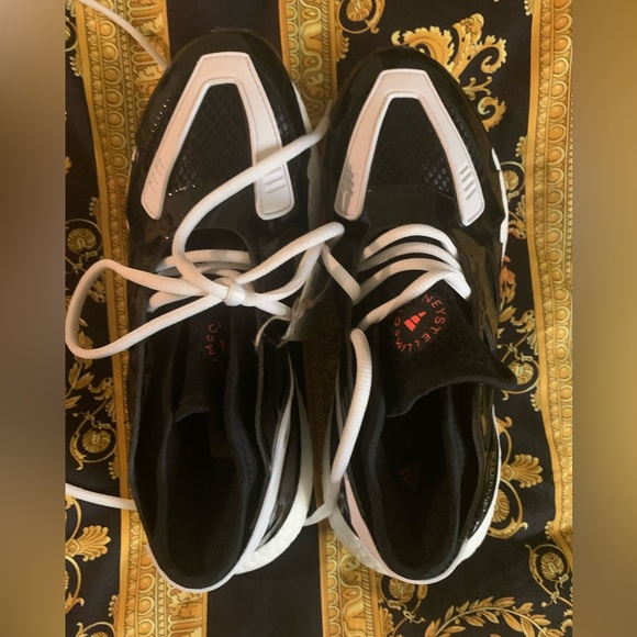 ADIDAS BY STELLA MCCARTNEY ULTRABOOST 22 SHOES (SIZE 7 W—BRAND NEW NEVER WORN) - Picture 2 of 4